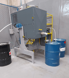 Foto de recuperadoras de solventes industriais, destacando equipamentos avançados para reaproveitamento de químicos, eficiência operacional e sustentabilidade.